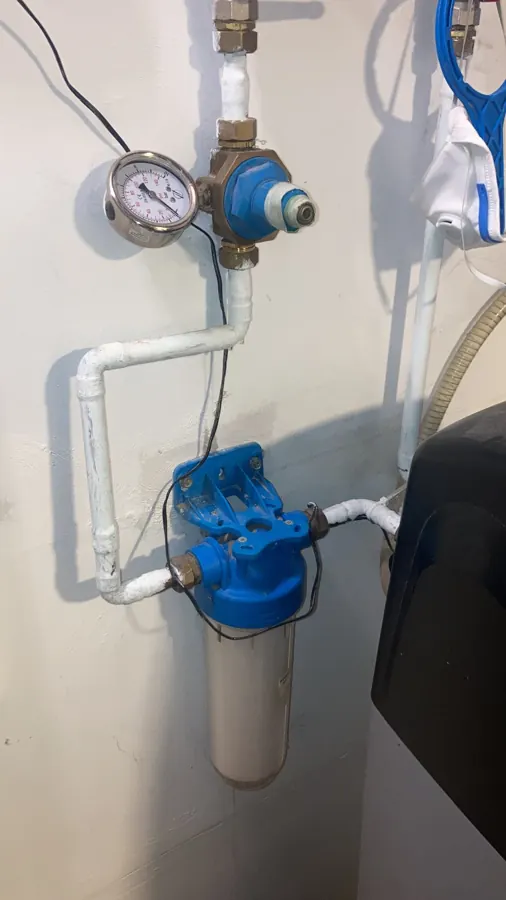 Filtre et réducteur sur arrivée d’eau à Maromme